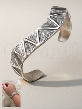 Highly RARE James Avery HEAVY thatch wave cuff bracelet